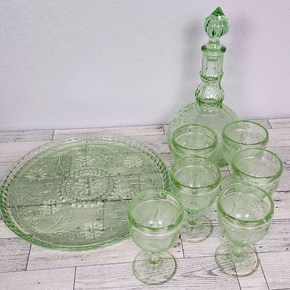 Vtg Indiana Sandwich Glass Chantilly Green Tiara Exclusive Decanter Set 10344
